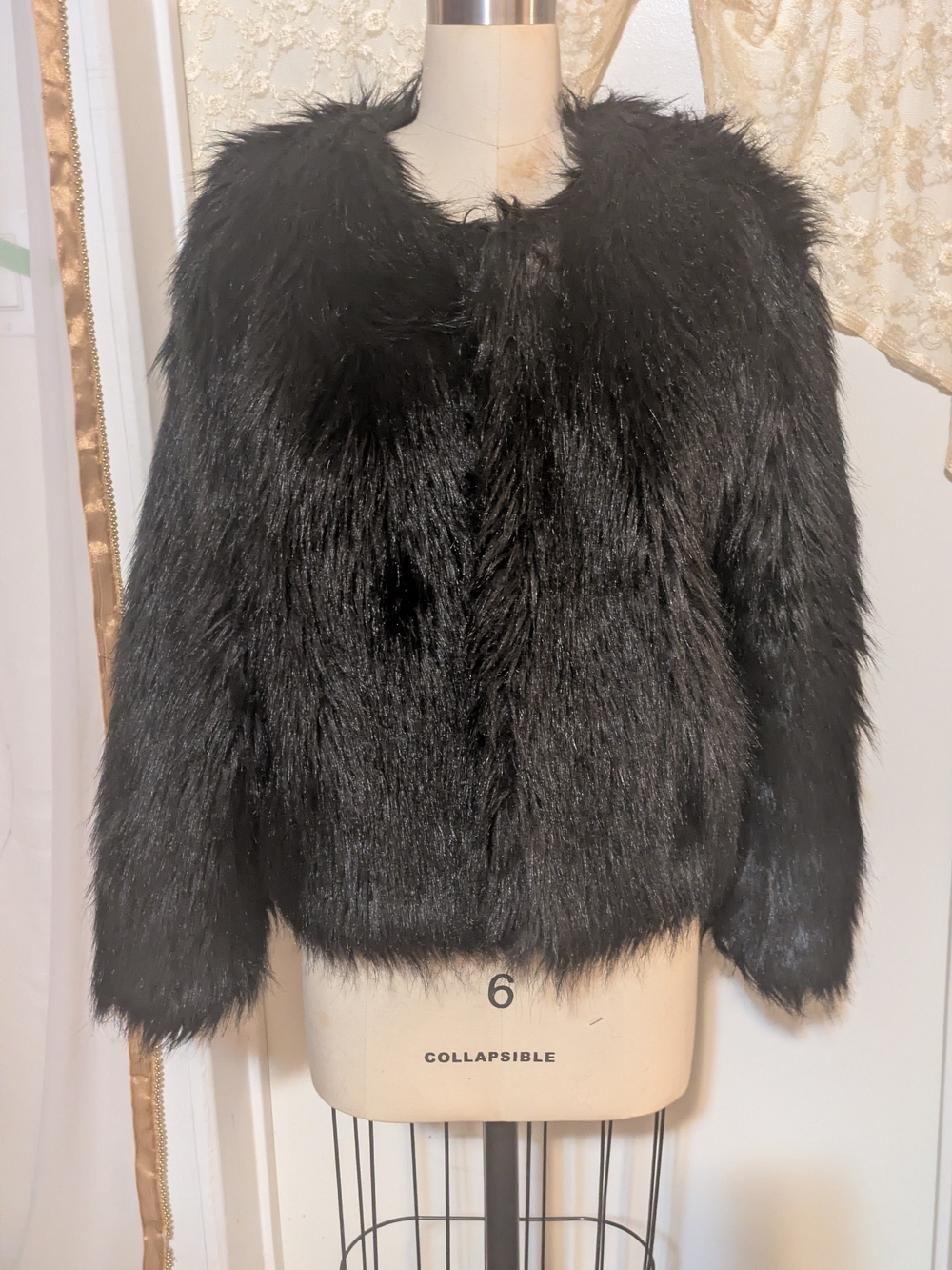 Black Faux Fur Jacket - Women's Cozy Short Coat